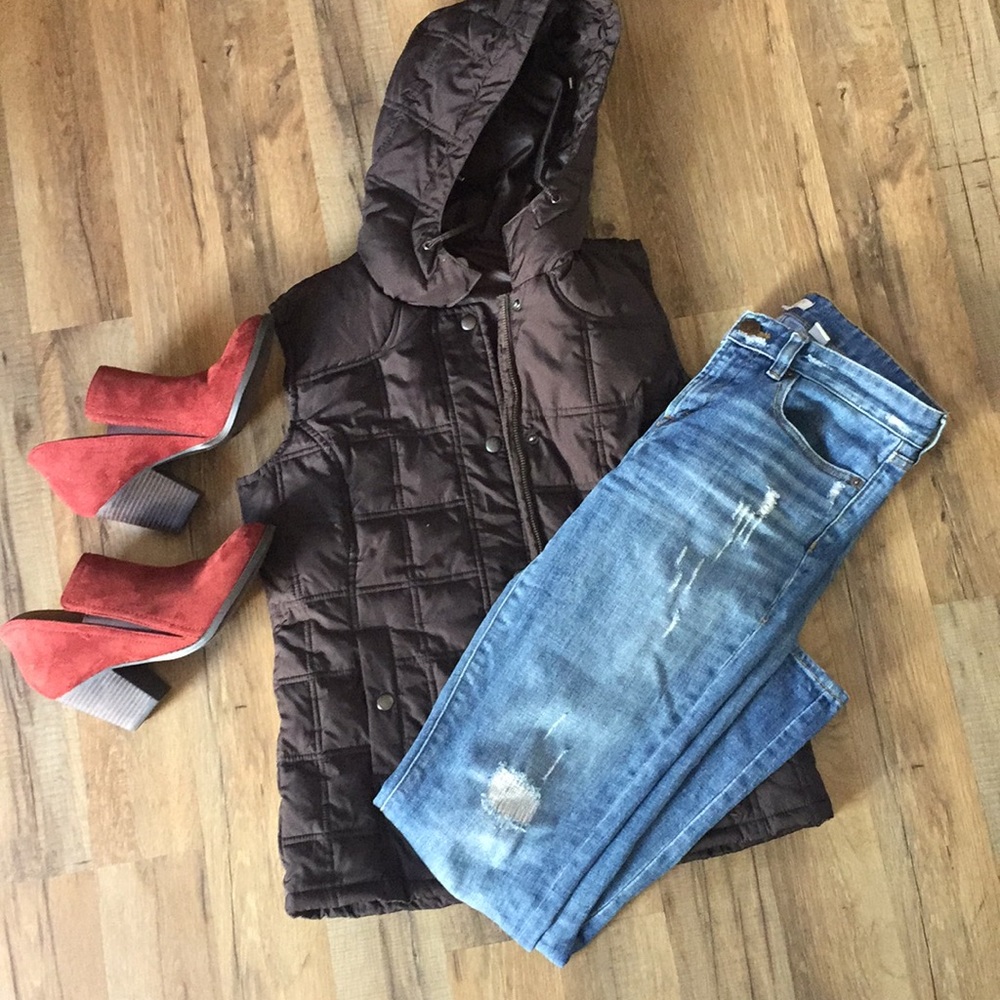 GAP hooded puffy vest
